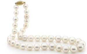 Ikecho_Pearls_Neck - Pearsons Jewellers